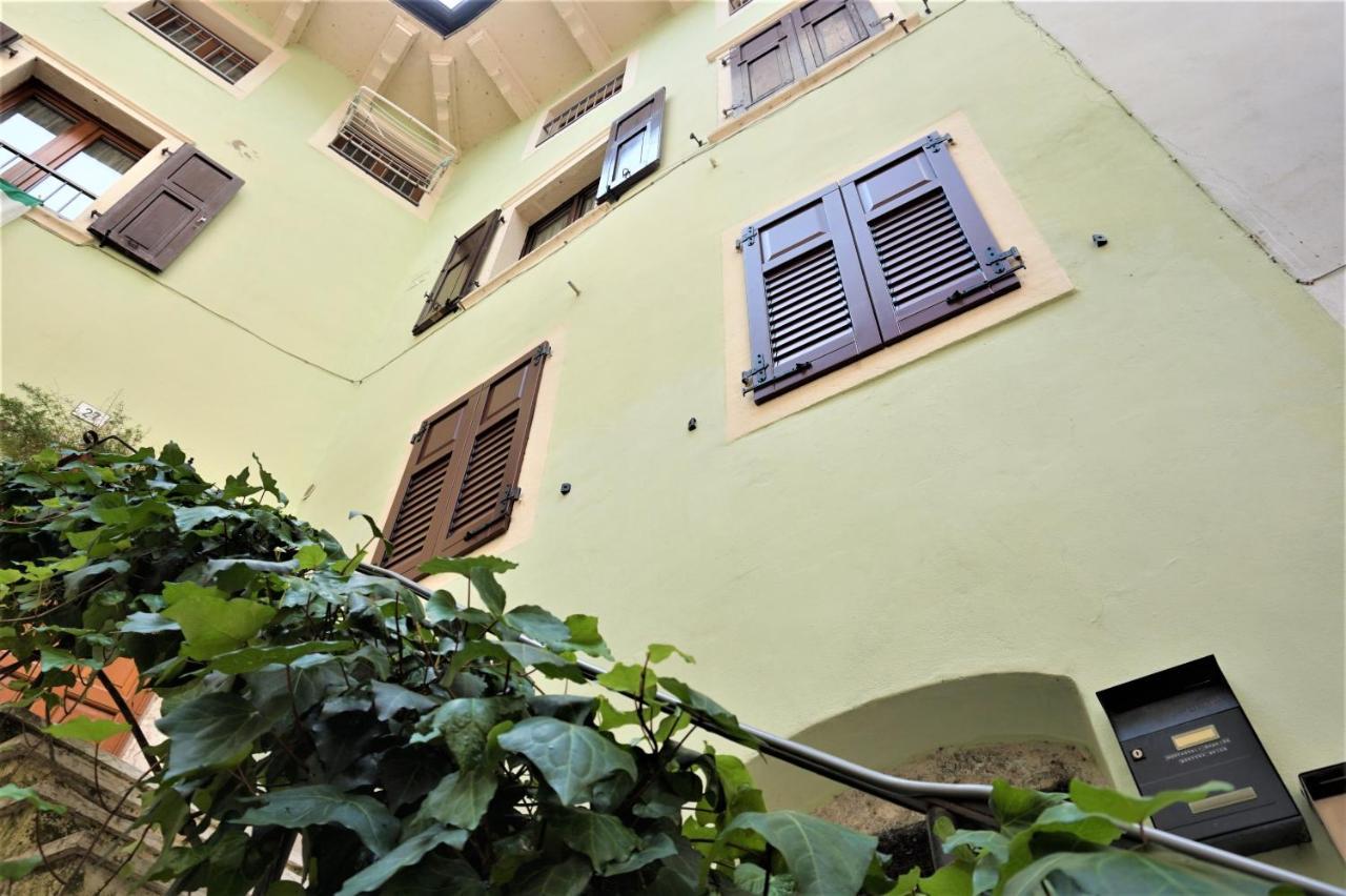 La Casa Di Elda Apartment Арко Екстериор снимка